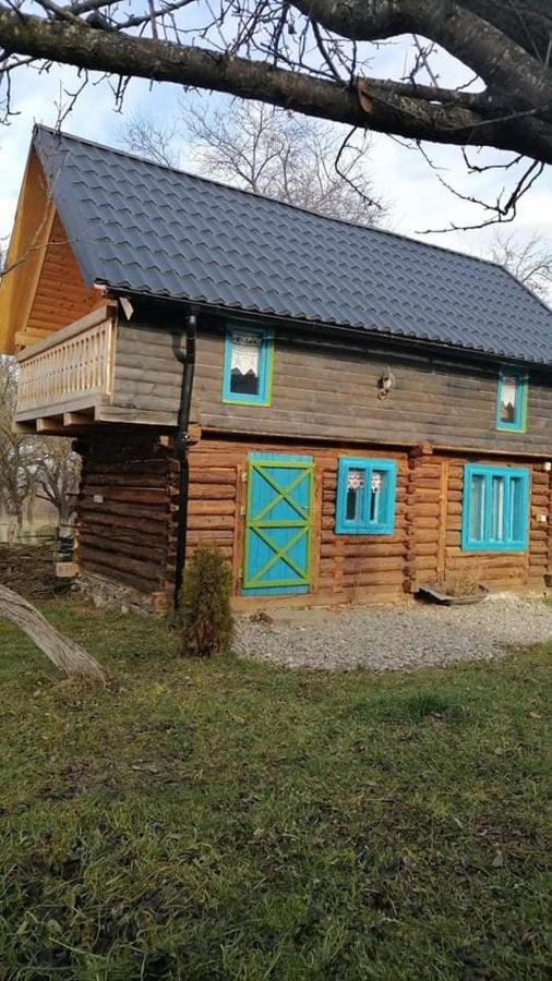 Complex Traditional Casuta Bunicilor-Breb Zewnętrze zdjęcie