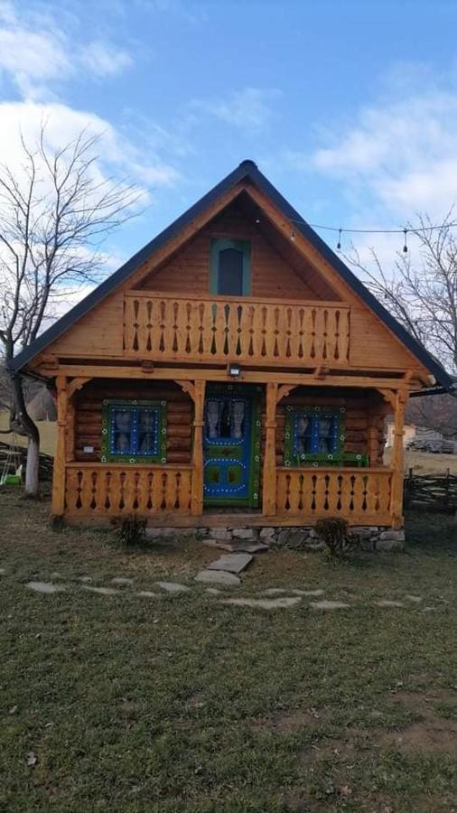 Complex Traditional Casuta Bunicilor-Breb Zewnętrze zdjęcie