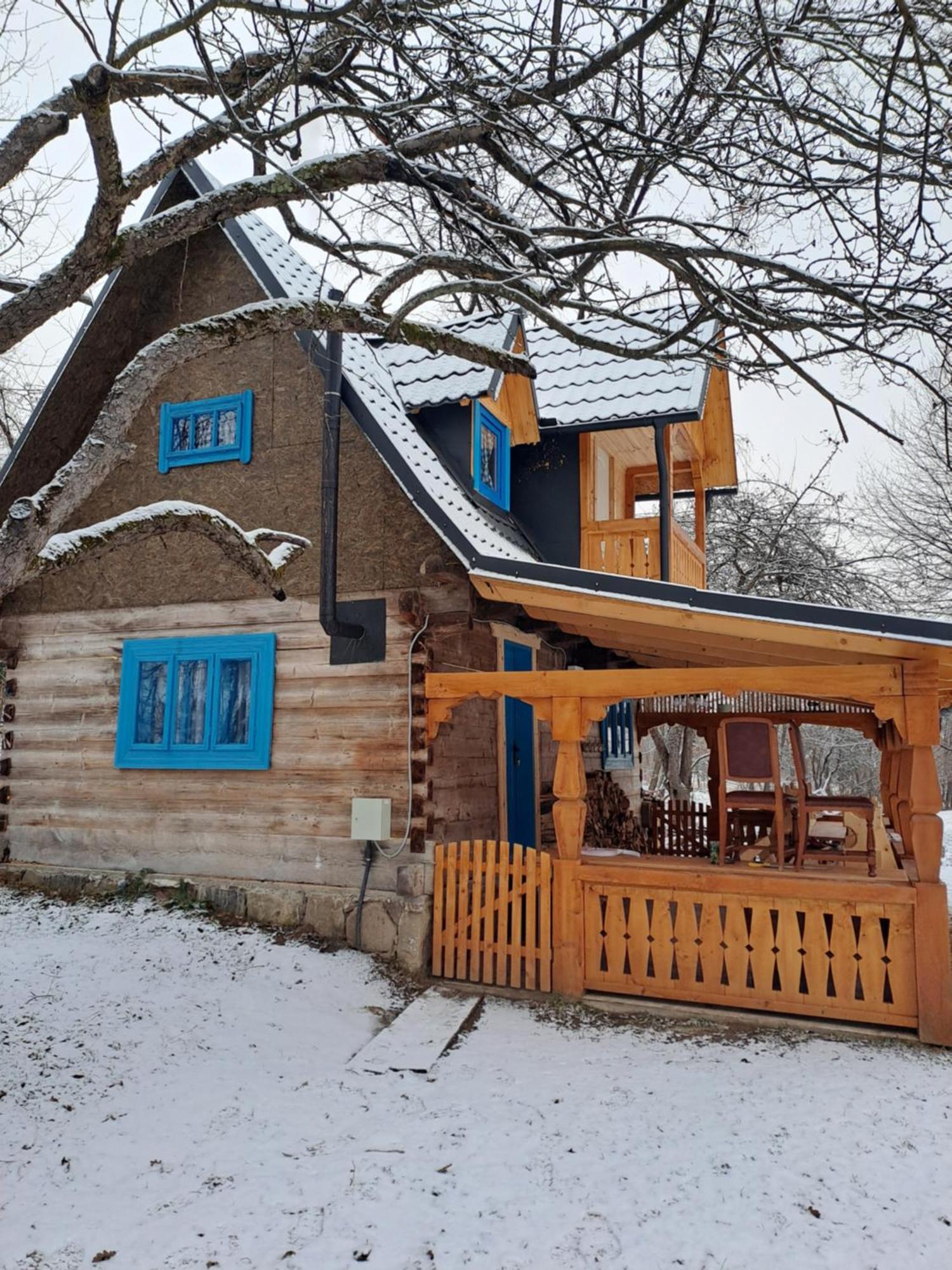 Complex Traditional Casuta Bunicilor-Breb Zewnętrze zdjęcie