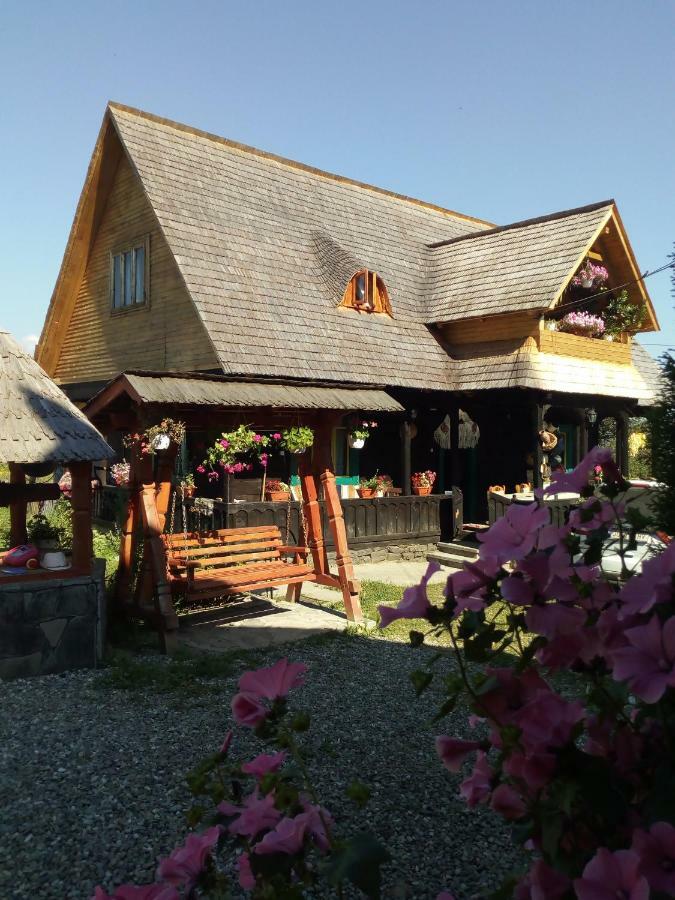 Complex Traditional Casuta Bunicilor-Breb Zewnętrze zdjęcie
